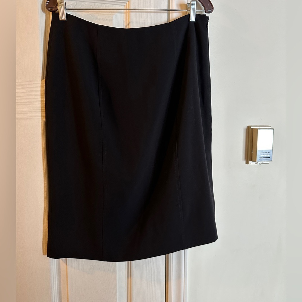 Jones New York pencil skirt size 10.